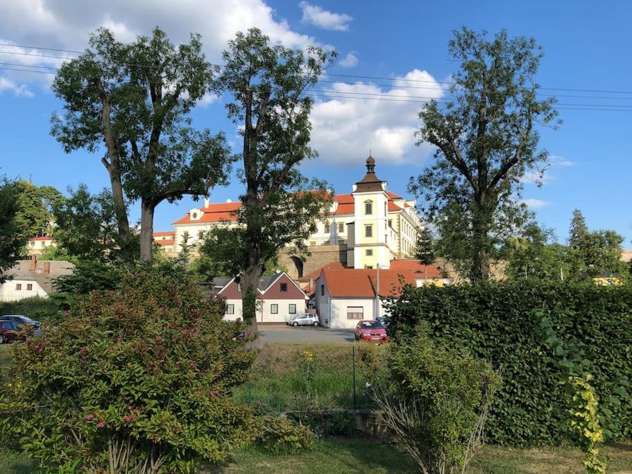 Apartman V Podzamci Rychnov nad Kneznou Exterior photo