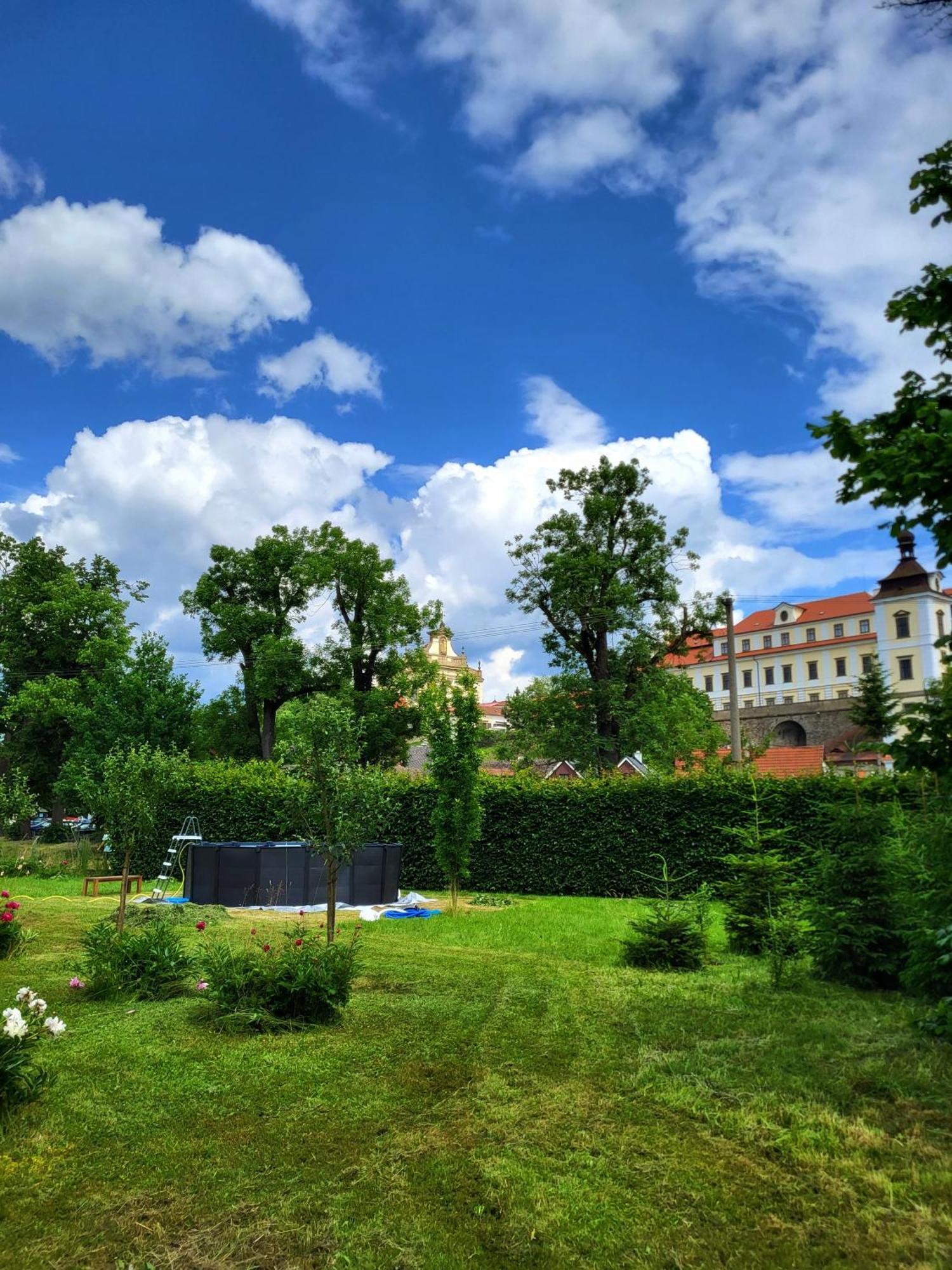 Apartman V Podzamci Rychnov nad Kneznou Exterior photo
